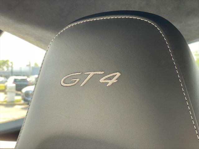 2016 Porsche Cayman GT4