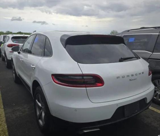 2017 Porsche Macan Base