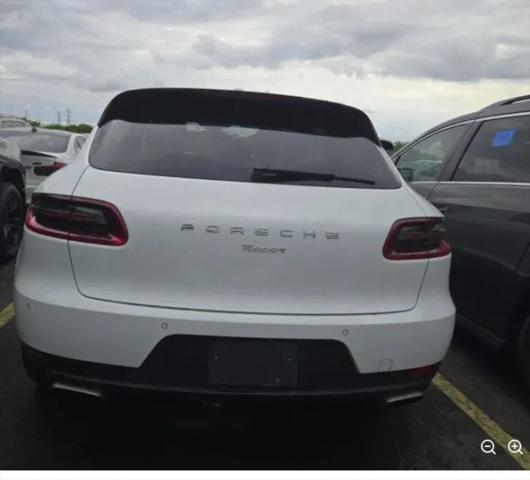 2017 Porsche Macan Base
