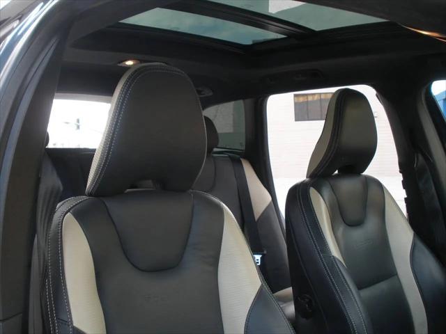 2013 Volvo XC60 T6 R-Design Platinum