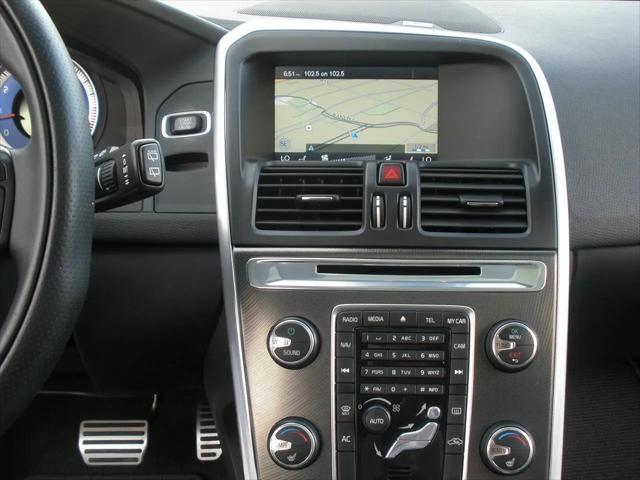 2013 Volvo XC60 T6 R-Design Platinum