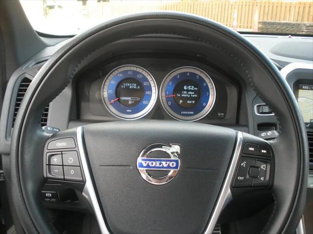 2013 Volvo XC60 T6 R-Design Platinum