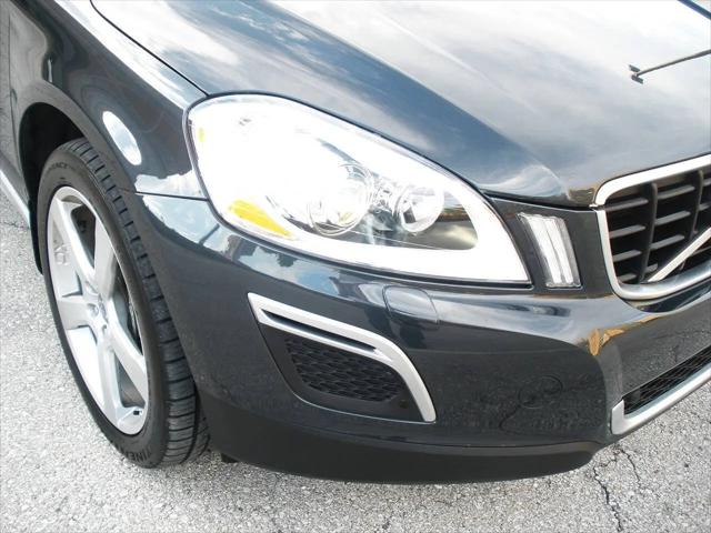 2013 Volvo XC60 T6 R-Design Platinum
