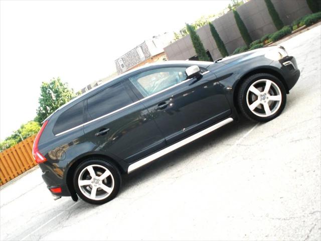2013 Volvo XC60 T6 R-Design Platinum