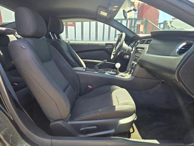 2012 Ford Mustang V6 Premium