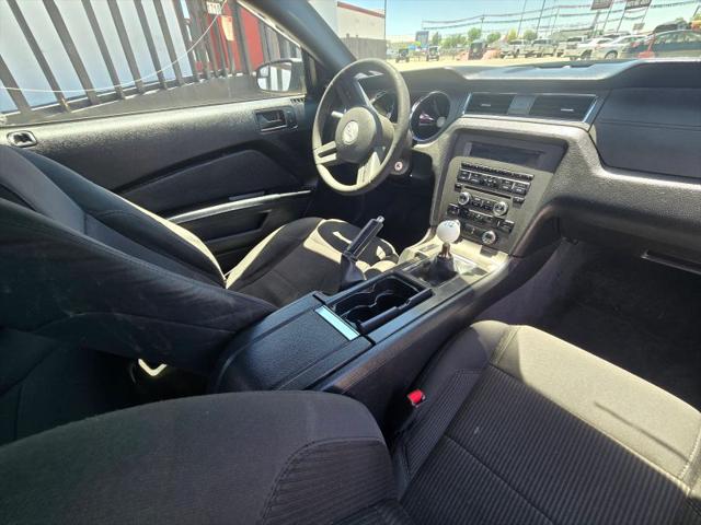 2012 Ford Mustang V6 Premium