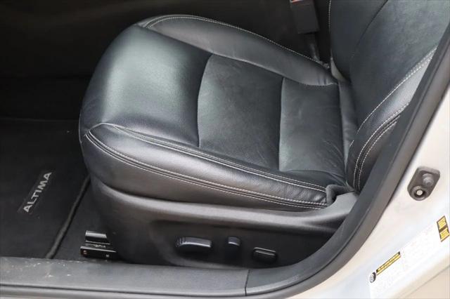 2023 Nissan Altima SL FWD
