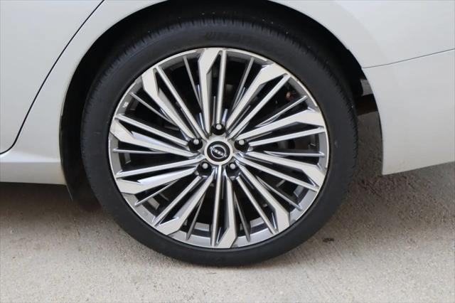 2023 Nissan Altima SL FWD