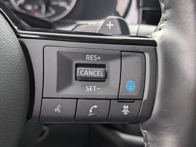 2025 Nissan Pathfinder SL 4WD