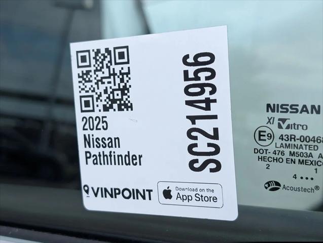 2025 Nissan Pathfinder SL 4WD