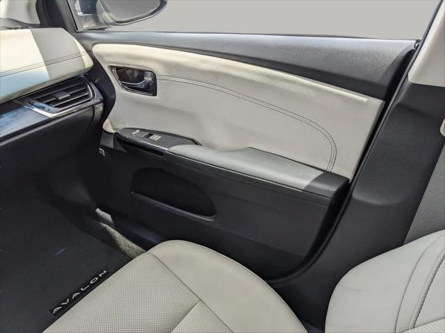 2018 Toyota Avalon Hybrid Limited
