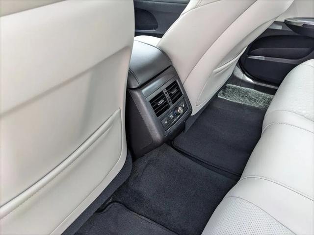 2018 Toyota Avalon Hybrid Limited