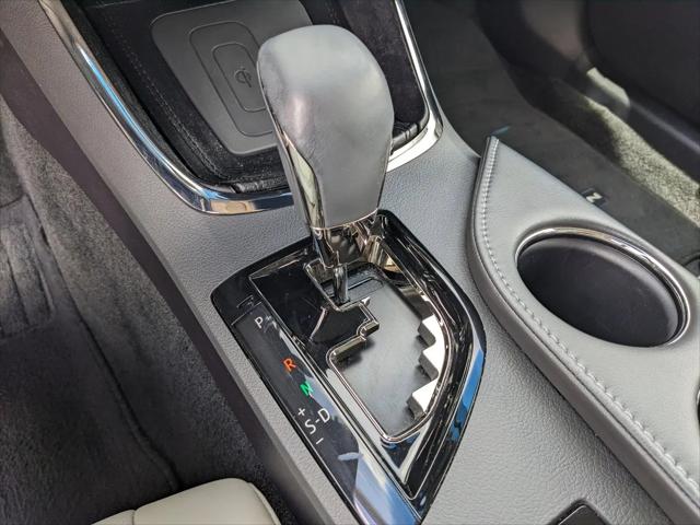 2018 Toyota Avalon Hybrid Limited