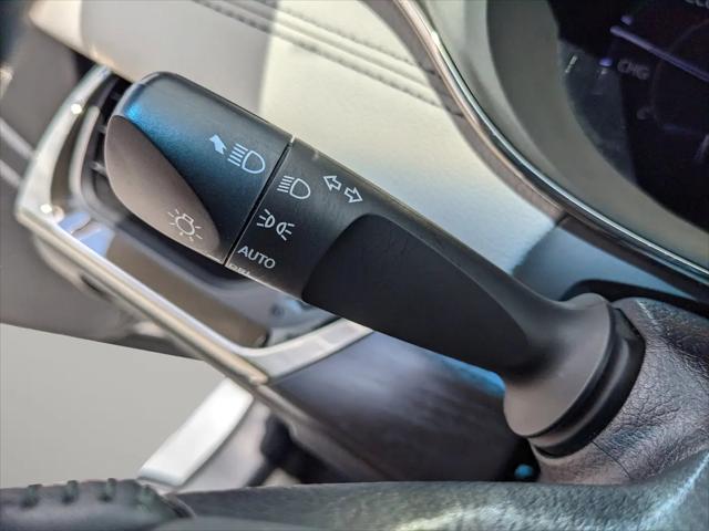 2018 Toyota Avalon Hybrid Limited