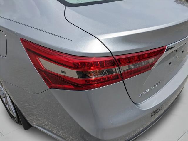 2018 Toyota Avalon Hybrid Limited