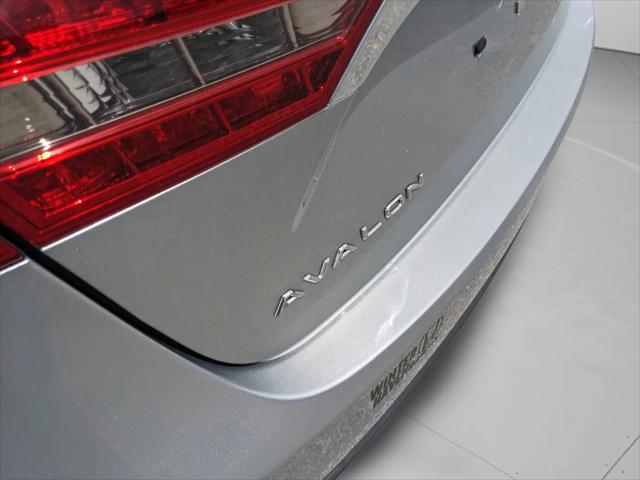 2018 Toyota Avalon Hybrid Limited