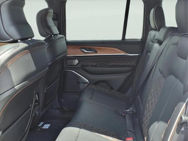 2026 Jeep Grand Cherokee Summit 4x4