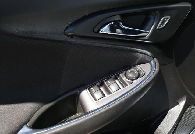 2021 Chevrolet Malibu FWD LT