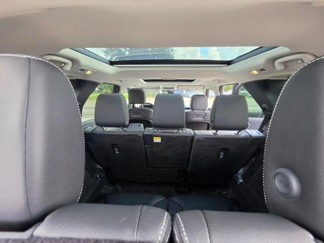 2022 Land Rover Discovery P300 S