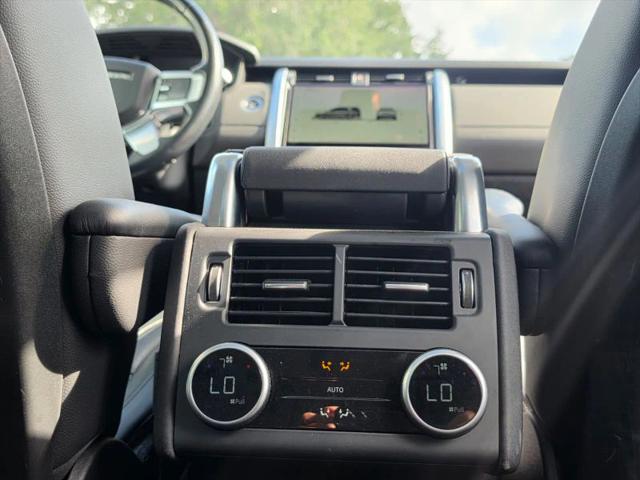 2022 Land Rover Discovery P300 S