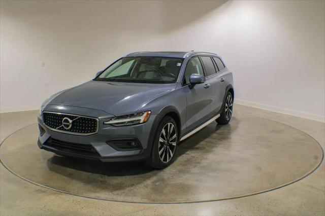 2024 Volvo V60 Cross Country B5 Ultimate for sale in Canonsburg, PA