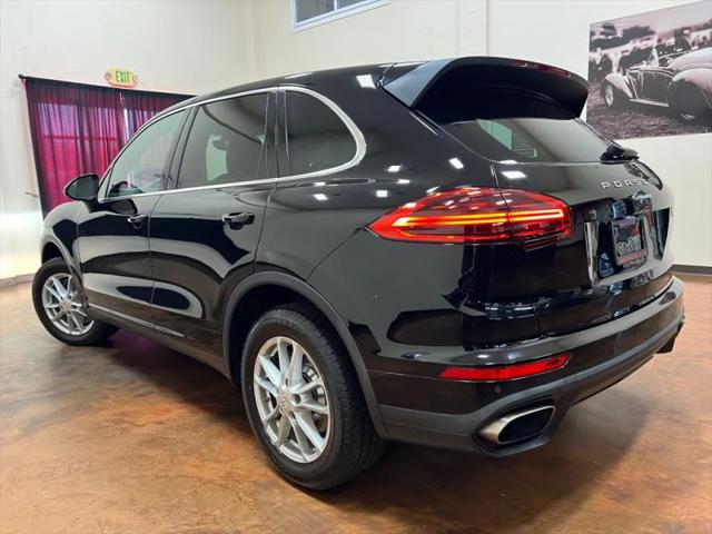 2016 Porsche Cayenne Base