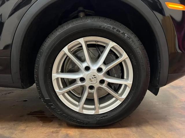 2016 Porsche Cayenne Base