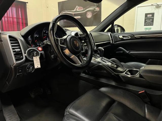 2016 Porsche Cayenne Base