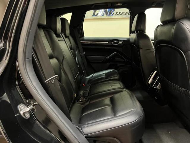 2016 Porsche Cayenne Base