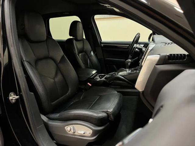 2016 Porsche Cayenne Base