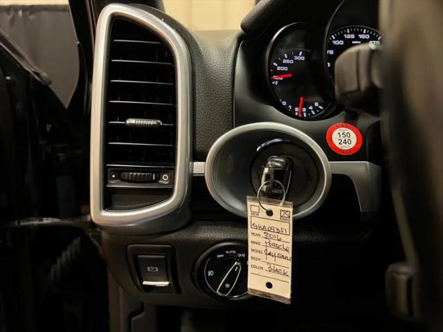 2016 Porsche Cayenne Base