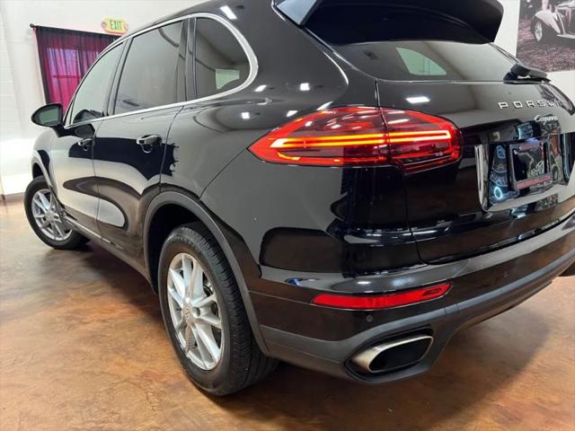 2016 Porsche Cayenne Base