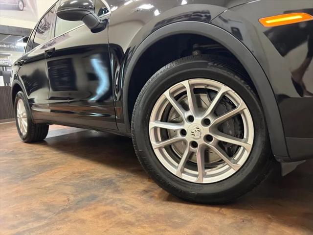 2016 Porsche Cayenne Base