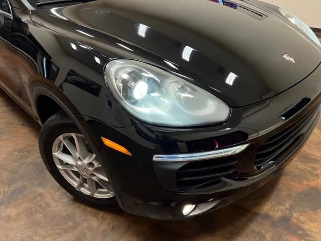 2016 Porsche Cayenne Base