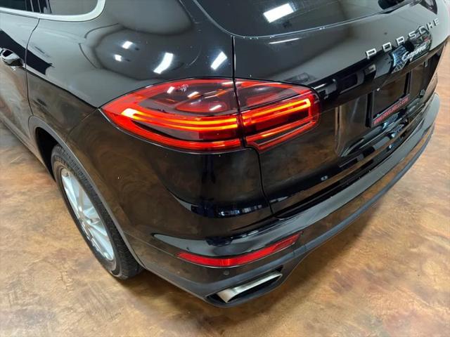 2016 Porsche Cayenne Base