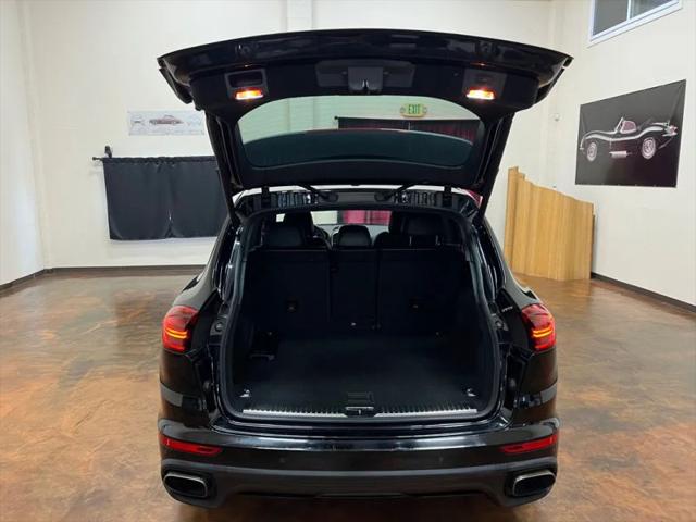 2016 Porsche Cayenne Base