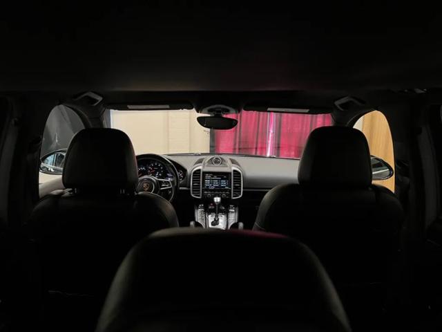 2016 Porsche Cayenne Base