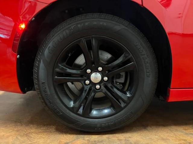 2020 Dodge Charger SXT RWD