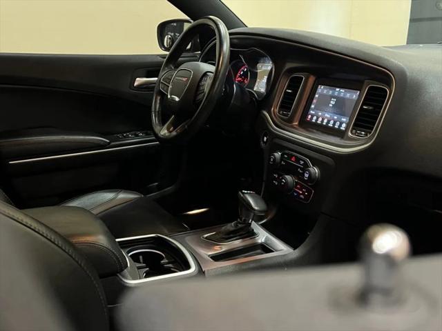 2020 Dodge Charger SXT RWD