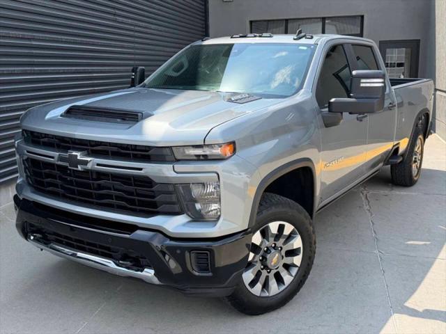 2026 Chevrolet Silverado 2500HD Crew Cab, Long Bed, Custom, 4WD