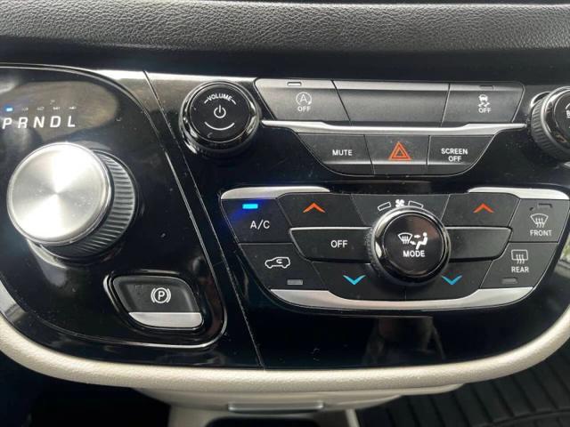 2020 Chrysler Voyager LXI
