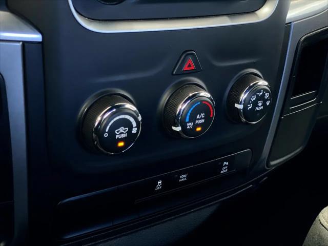 2024 Ram 1500 Classic Warlock Crew Cab 4x2 57 Box