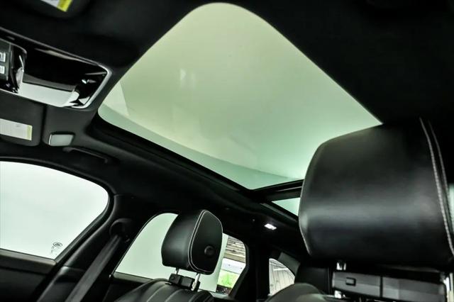 2022 Land Rover Range Rover Velar P250 R-Dynamic S