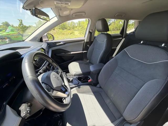 2024 Volkswagen Taos 1.5T SE