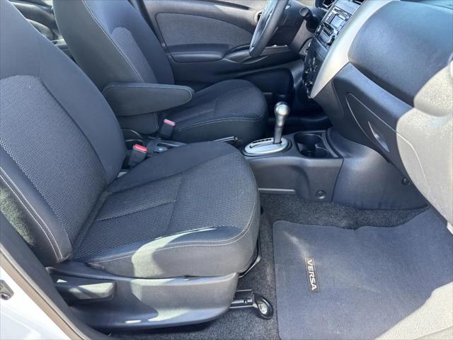 2016 Nissan Versa 1.6 SV