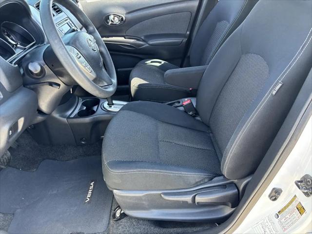 2016 Nissan Versa 1.6 SV