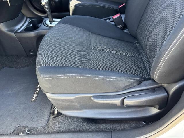 2016 Nissan Versa 1.6 SV