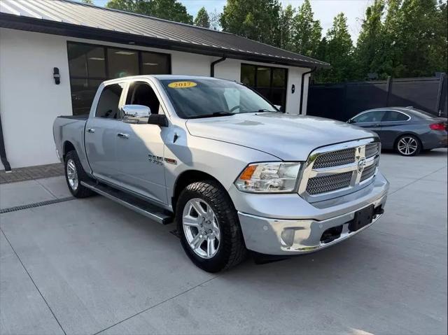 2017 Ram 1500 Lone Star Silver Crew Cab 4x4 5'7" Box for sale in Knoxville, TN