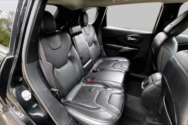 2020 Jeep Cherokee Limited FWD