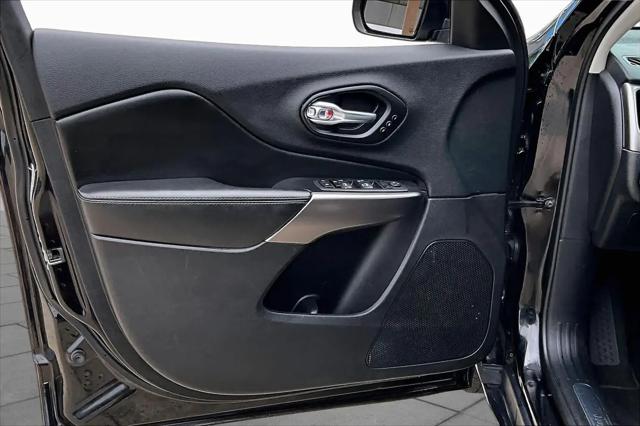 2020 Jeep Cherokee Limited FWD